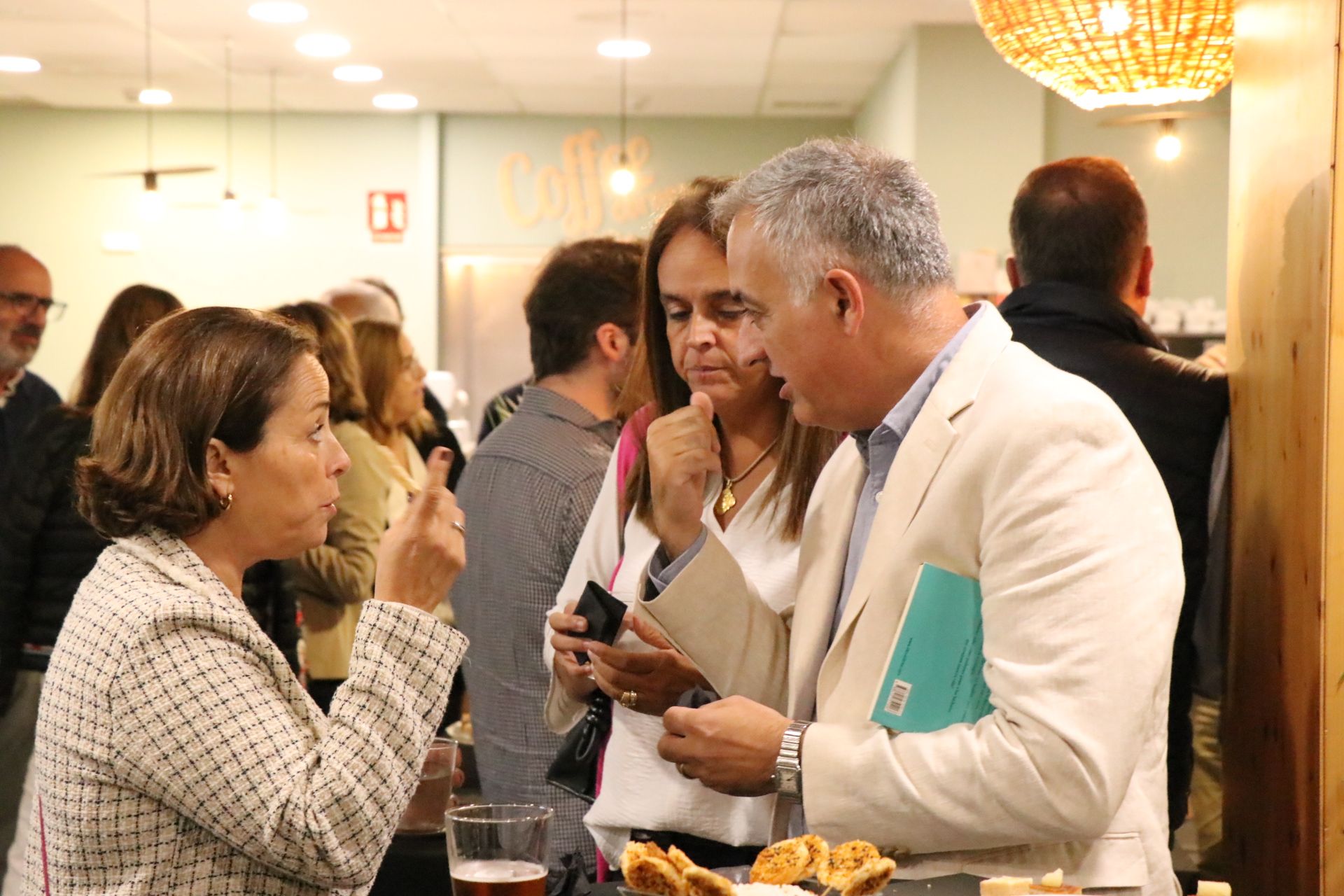 Guadalupe Alsina, Miriam Castells y Ramón Soley